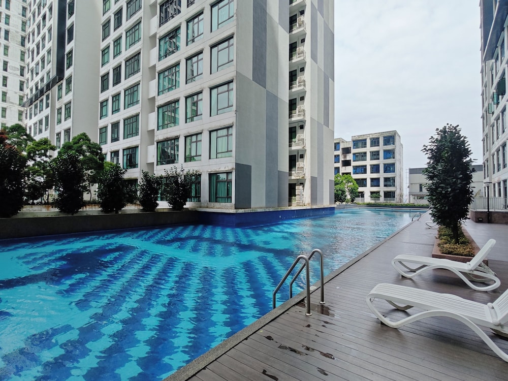 Kempas Dsummit Residences by Antlerzone