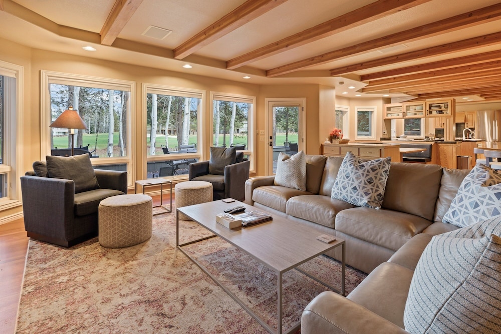 Winners Circle 30 5 Bedroom Home