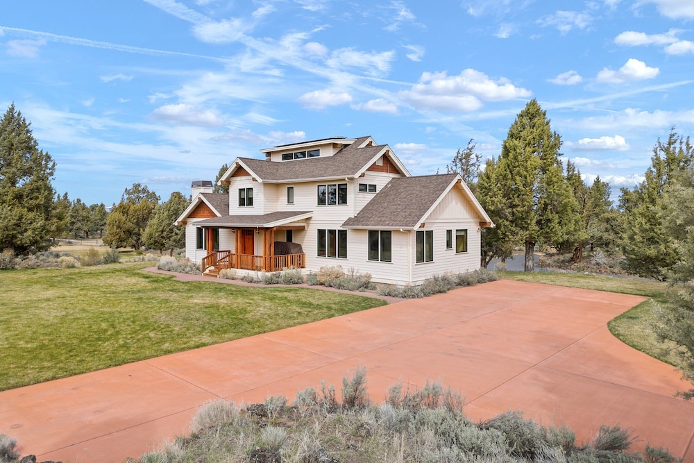 High Lowe 4 Bedroom Home
