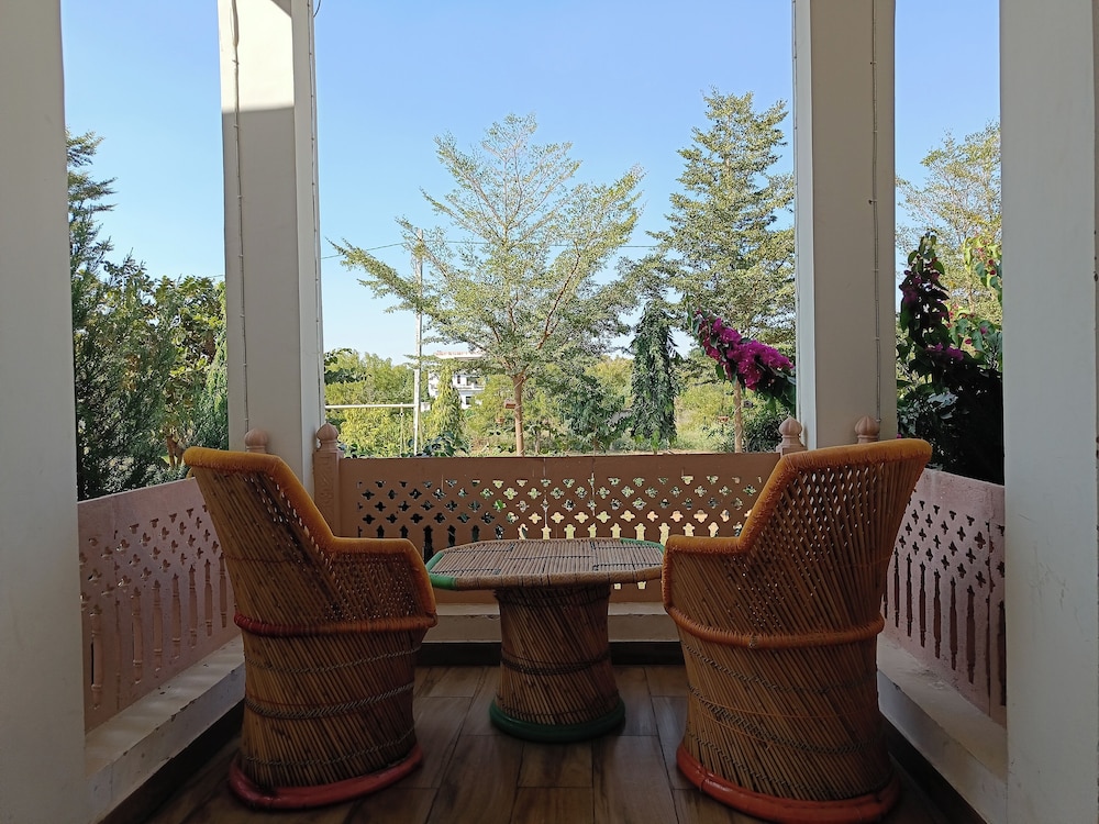 Brahma Heritage-Luxury Rooms with Pool