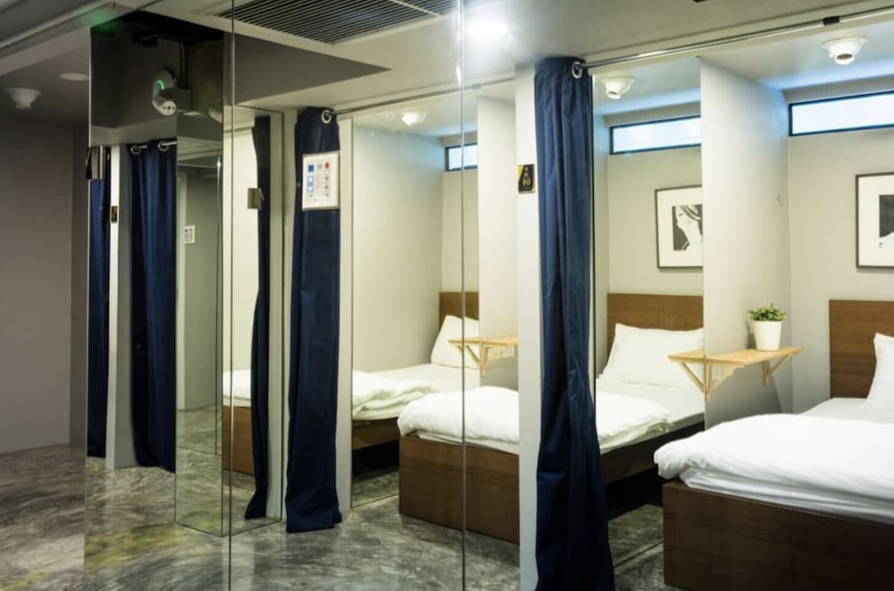 Collection O The Spades Hostel