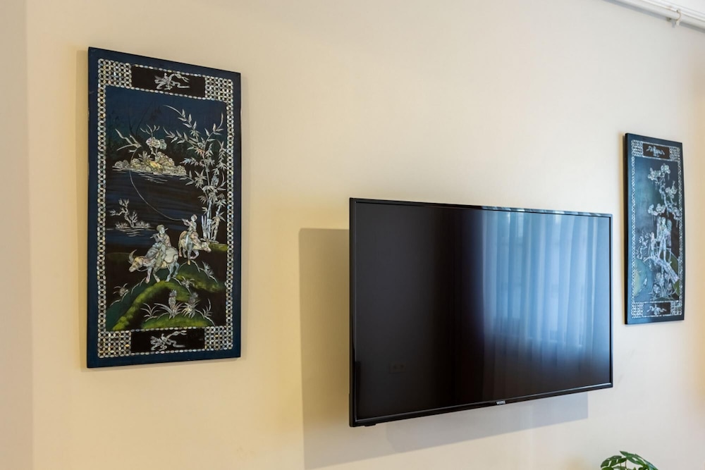 Lovely Central Flat Near Metro Station in Sisli