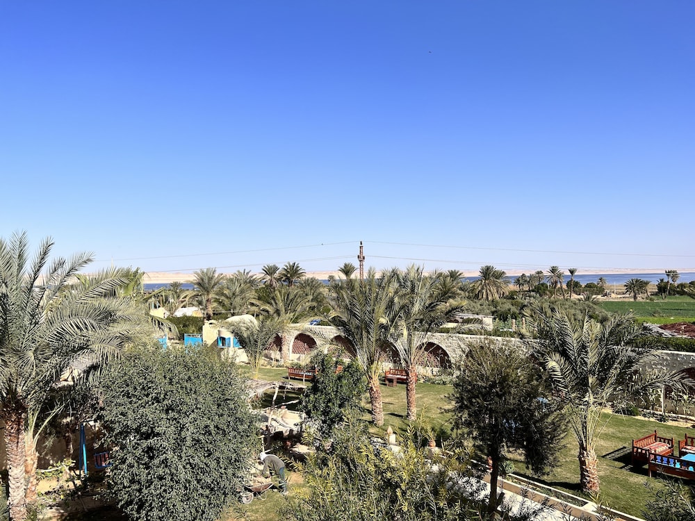 Zad Elmosafer Guest House