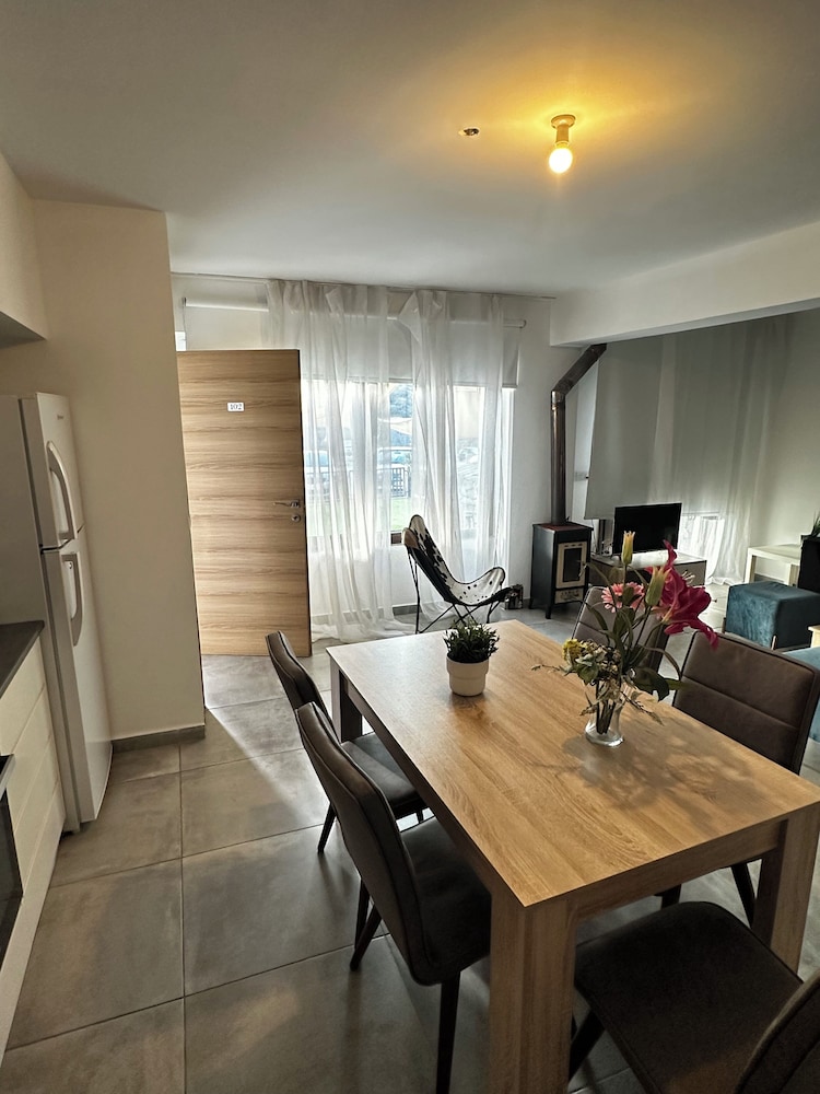 Arsenia Cottage D - Kyperounta
