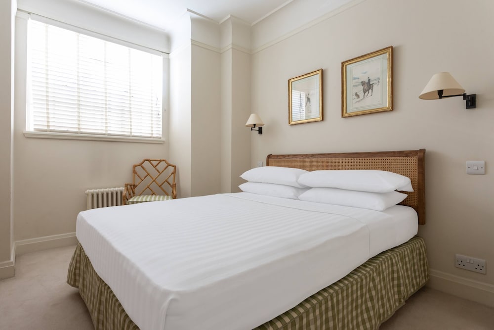 Drayton Gardens VI by Onefinestay