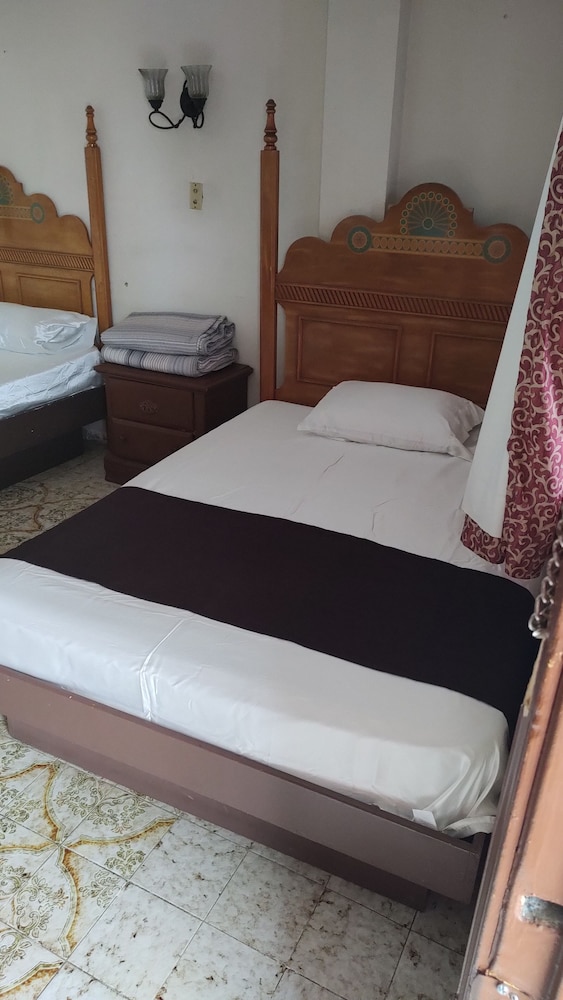 Nuevo Laredo Vacations - Hotel Cazadores - Property Image 5