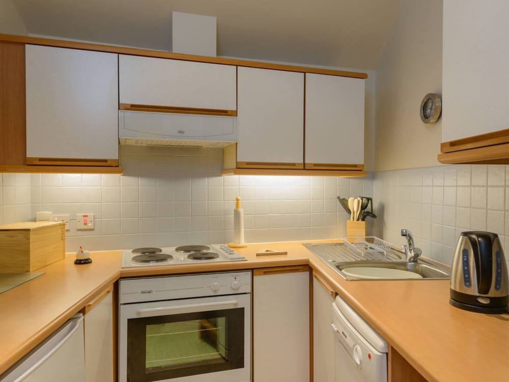 Dunlin - 1 Bedroom Seaside Apartment view 5