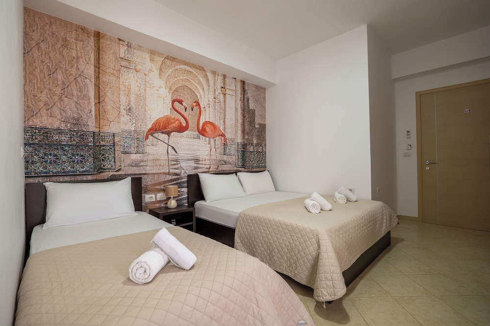 Atlantis Hotel & Apartments