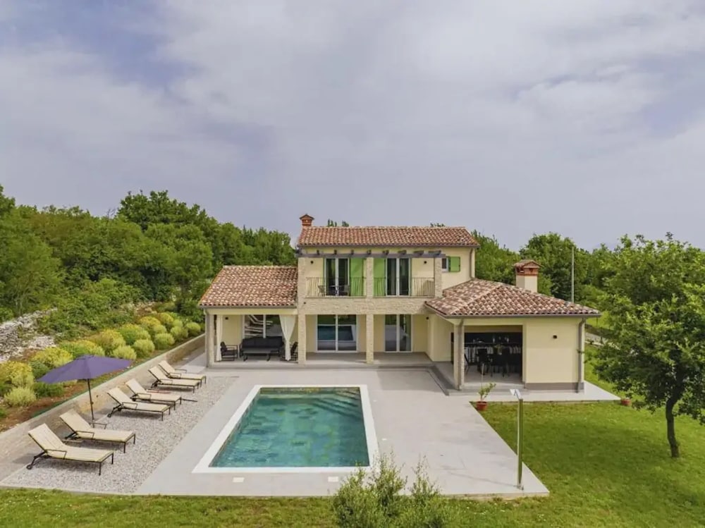 Villa Fortuna Nearby Labin - Crovillas