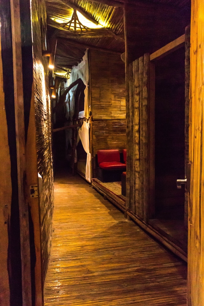 Cancun Vacations - Bambu Gran Palas Hostel Party - Property Image 2