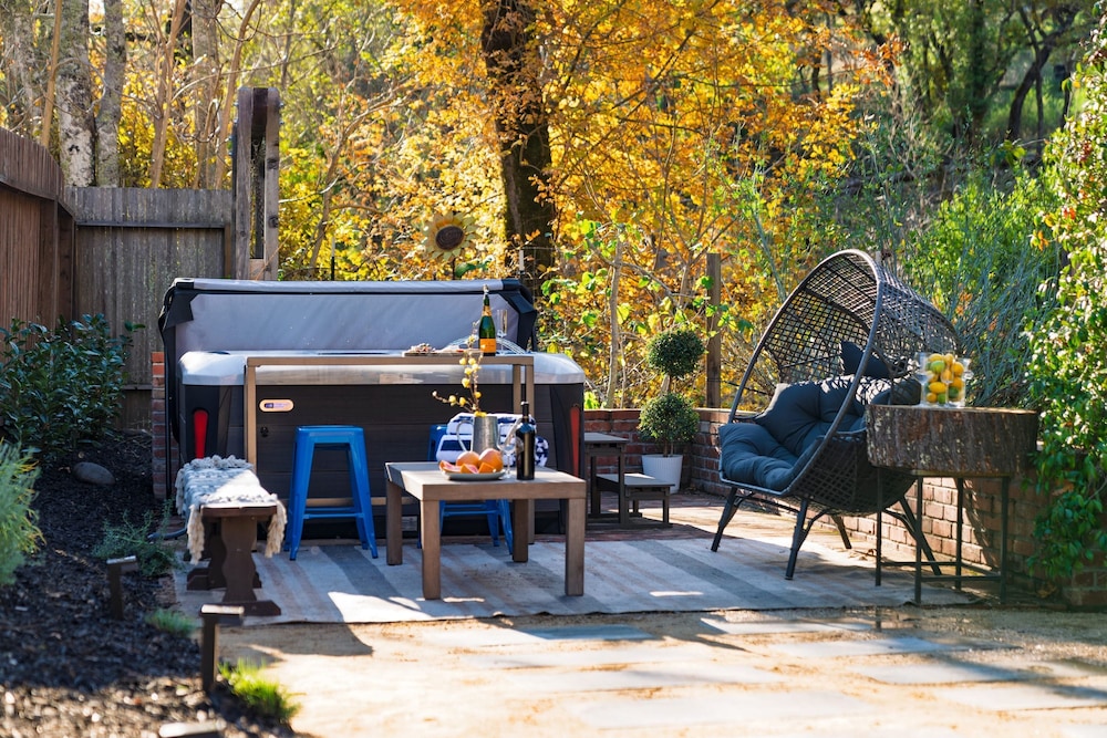 Sonoma Creek Haven Hot Tub Firepit Creekside Views Near Kenwood Wineries