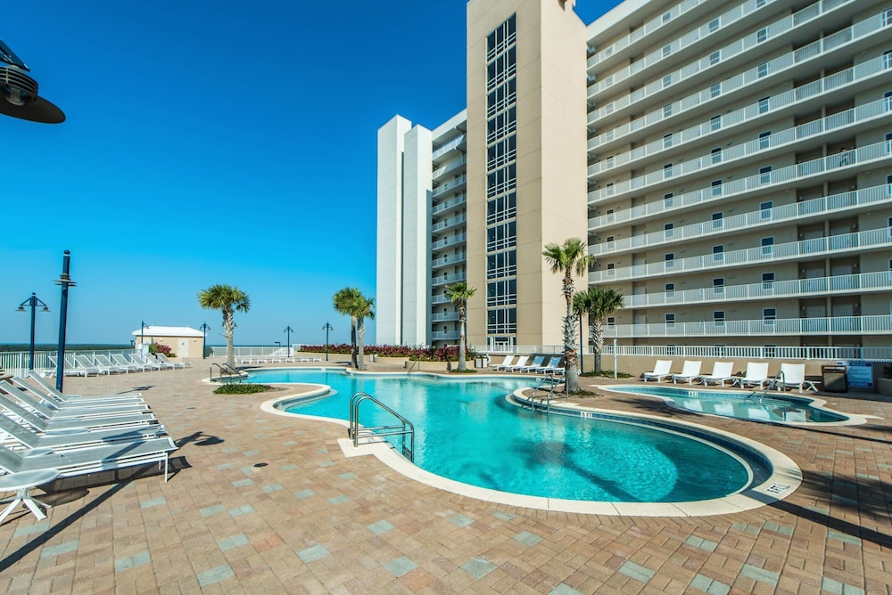 Laketown Wharf 1213
