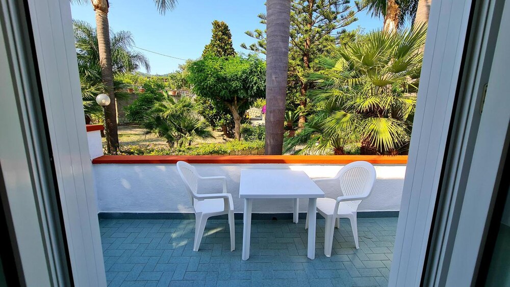 Cocos Park Ischia view 3