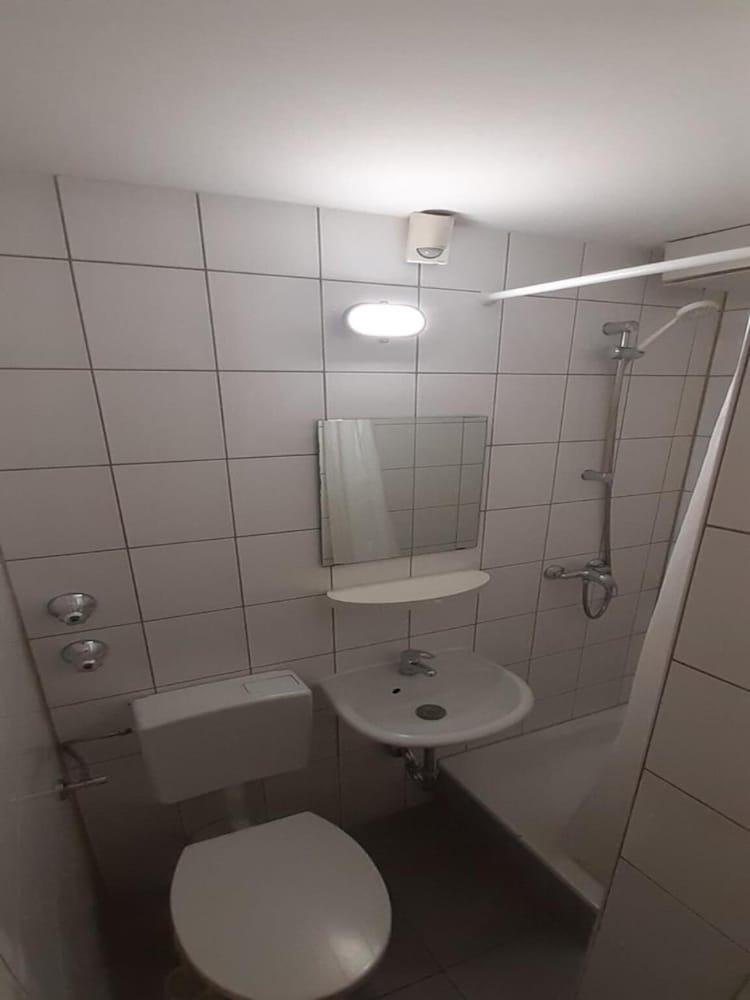 2-Rent Group Hostel Apartments SEN14