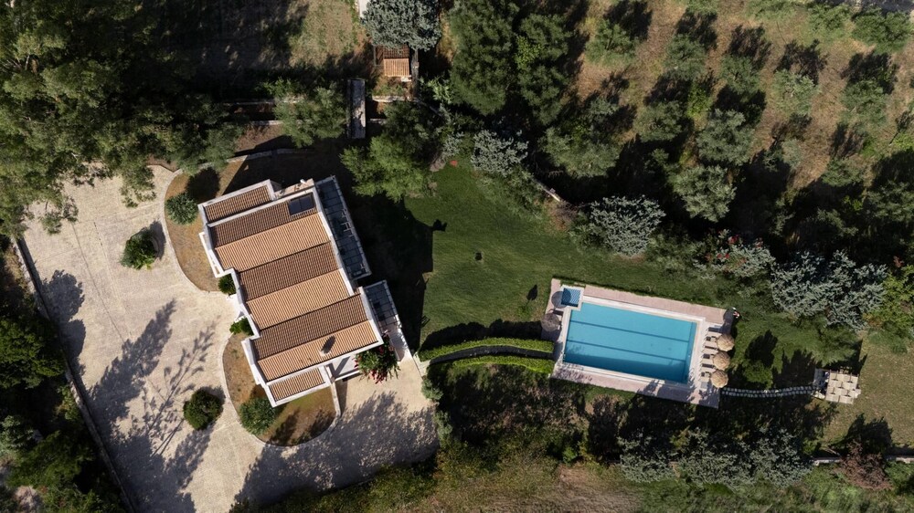 Leone Luxury Villa Georgia