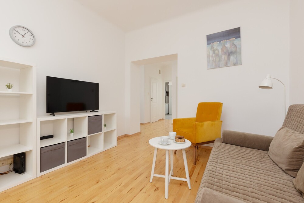 Apartment in Warsaw Center by Renters view 2