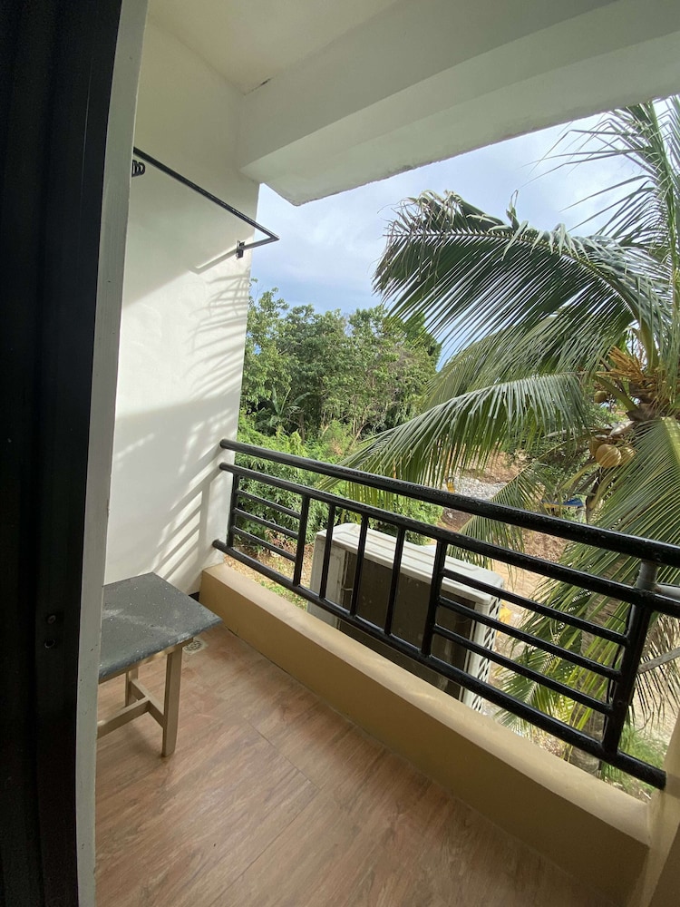 Dantes Hideaway