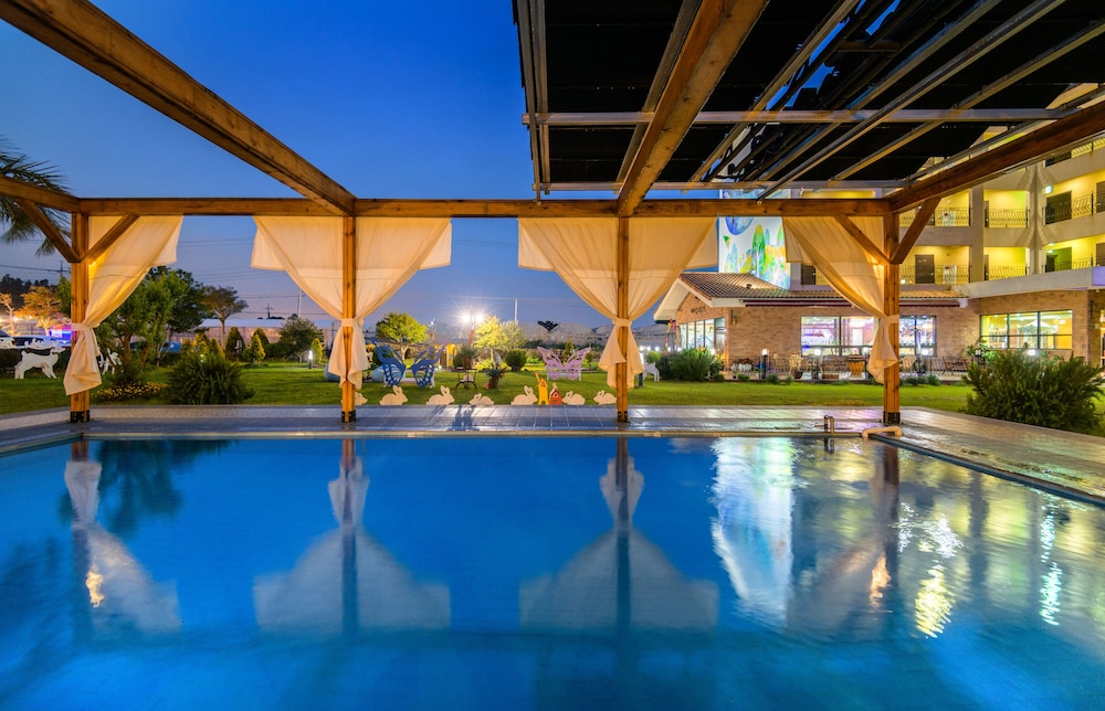 Famille Spa Resort