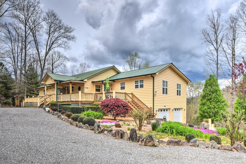 Peaceful Chattahoochee Apt w/ Mountain Views view 5