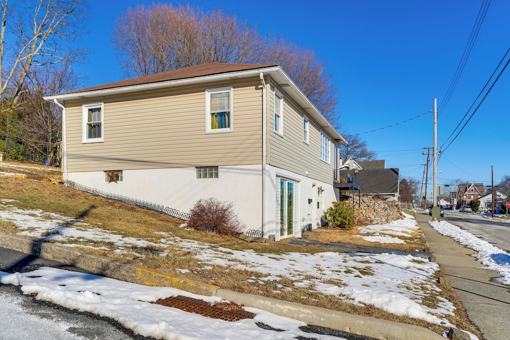 Bring A Pet: Family Home w/ Yard in Pen Argyl!