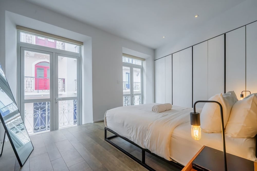 w Marvelous 2BR w Rooftop Pool In Casco Antiguo