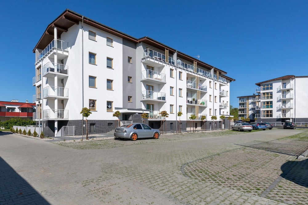 Marine Apartment 9B by Renters view 3