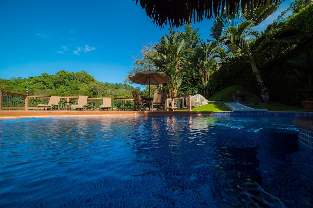 Casa Oasis in Playa Herradura view 2