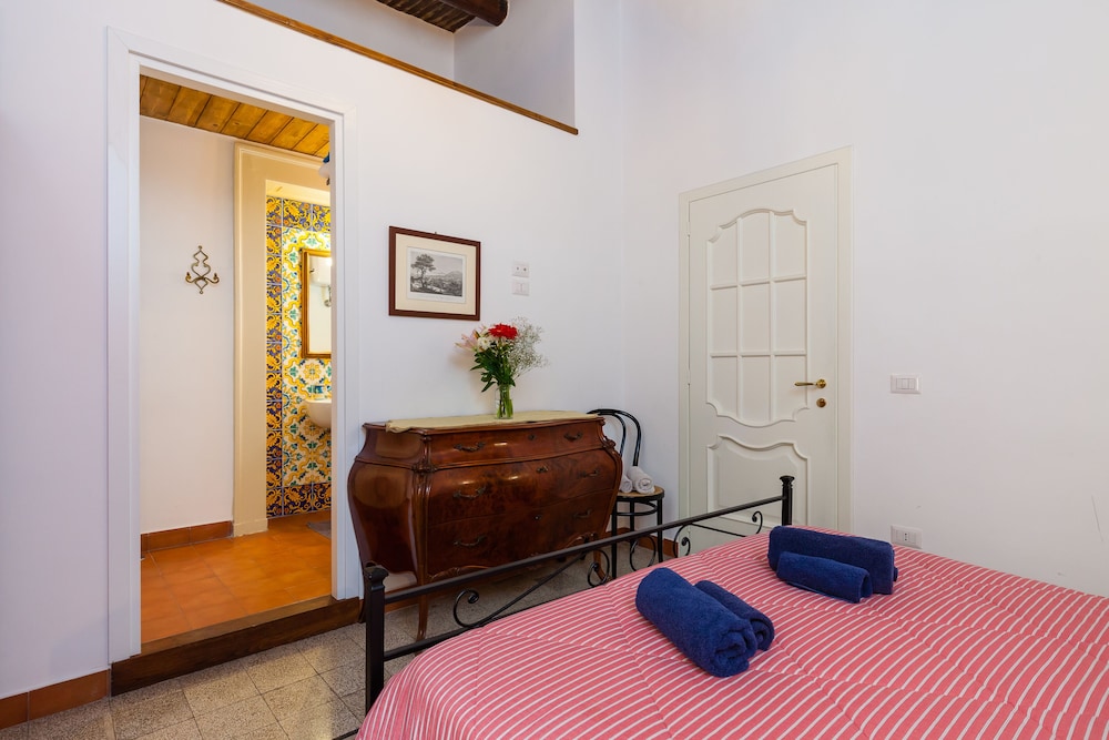 Don Pedro Rooms Vicerè di Toledo in the city center
