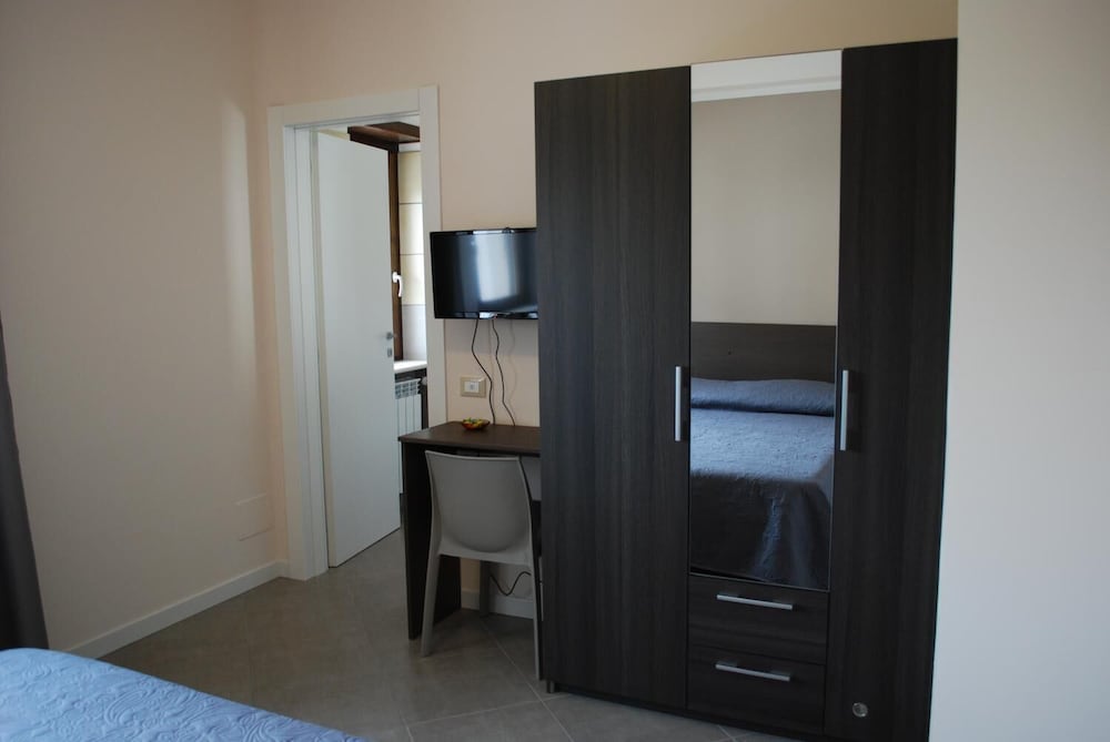 Photo 6