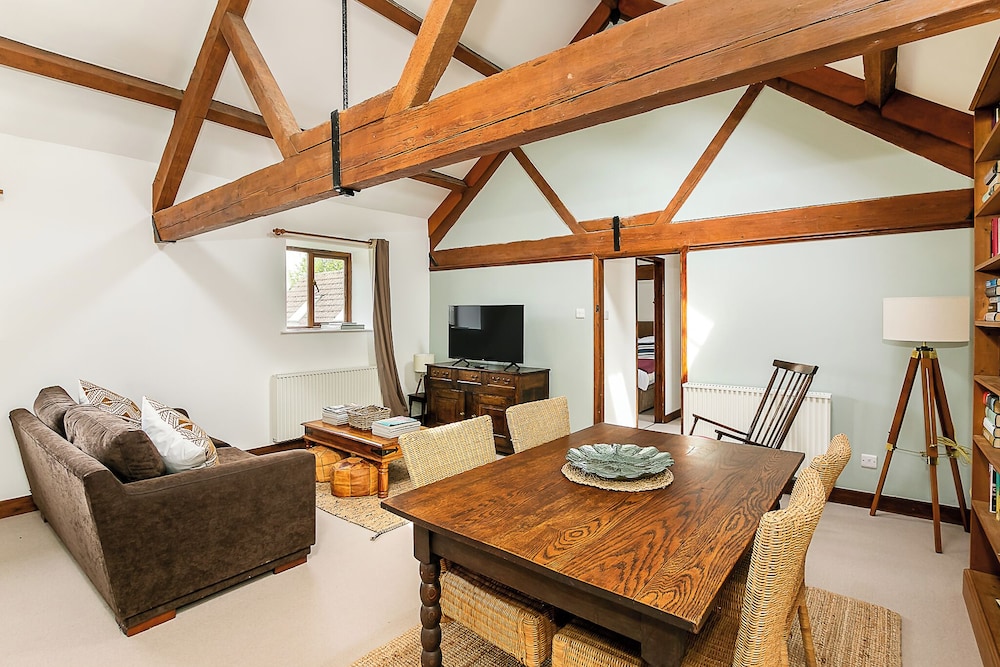 Glyme Flat Peaceful Country Retreat