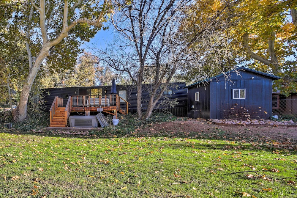 Hot Tub & Deck: Waterfront Escape in Payson! view 3