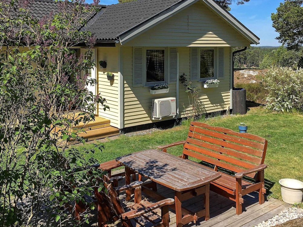 6 Person Holiday Home in Dalaro view 5