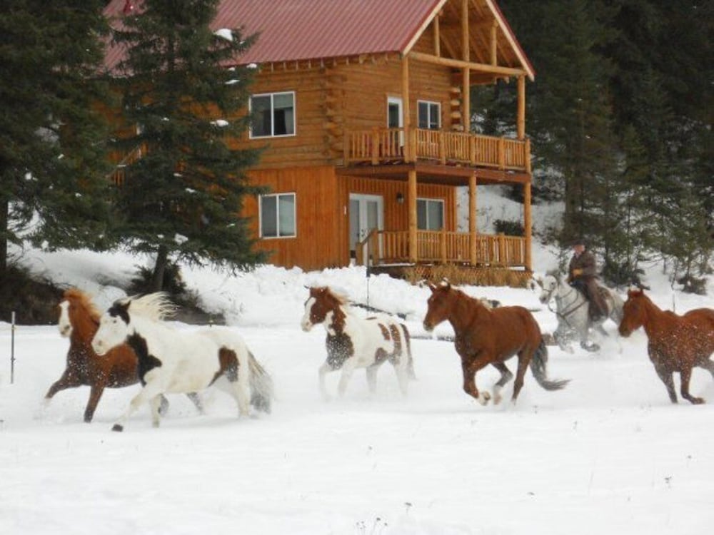Bar W Guest Ranch
