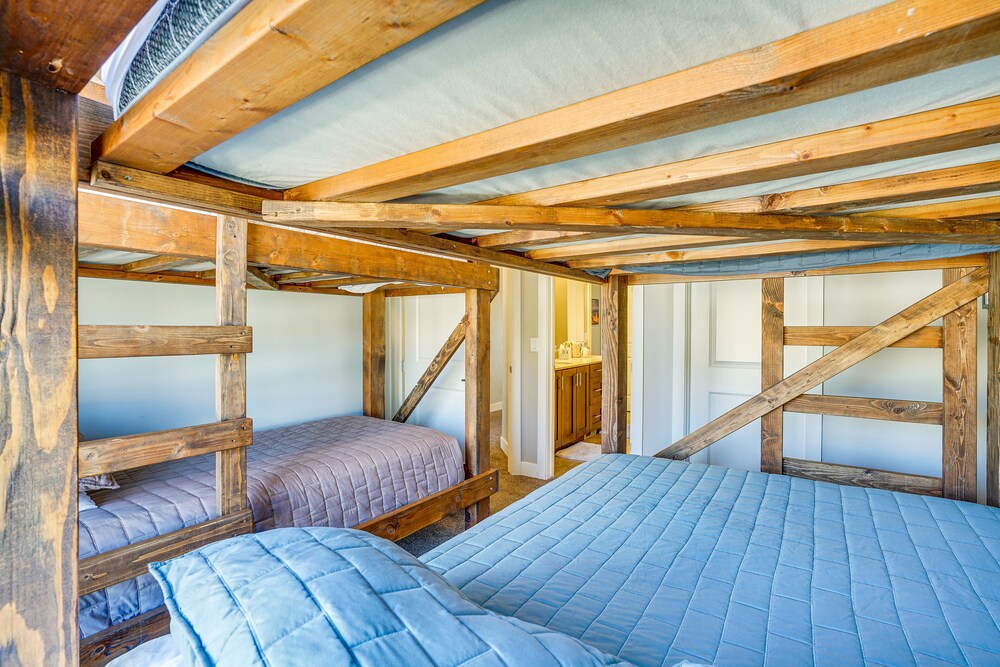 Moab Vacation Rental: Pool & Hot Tub Access! view 3