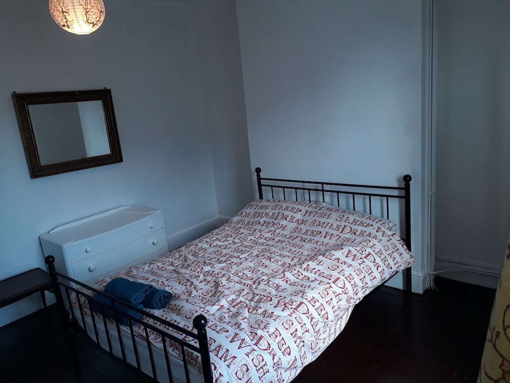 St Nicholas Street Apartment view 4