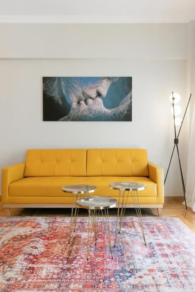 Luxury 4 by OTOTO