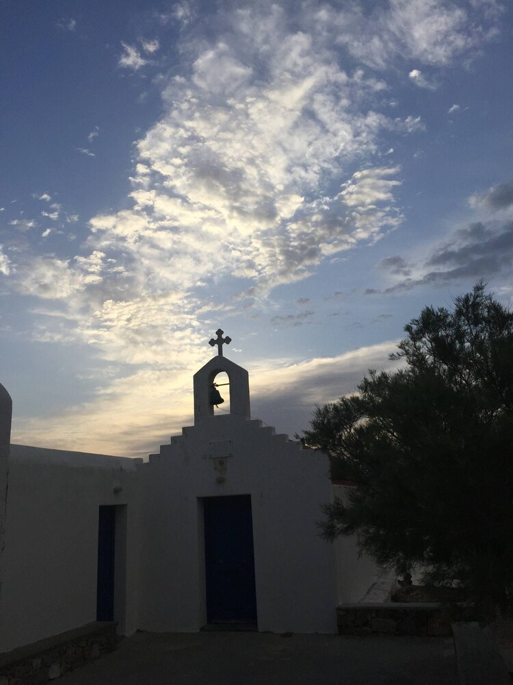 Photo 10