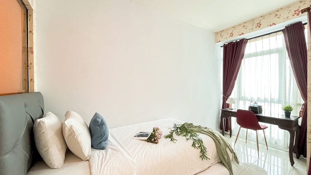 Studio Apartment Near Kebayoran Station At Pakubuwono Terrace