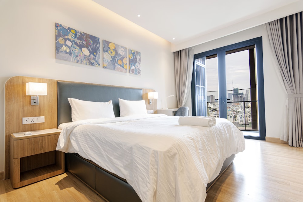 Le Places ZENITY Apartment District 1