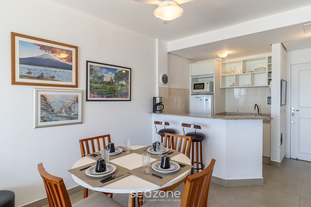 Great Beachfront Apartment Lbm306