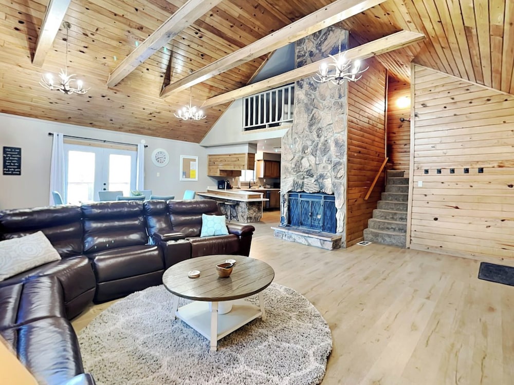Moonlight Cabin