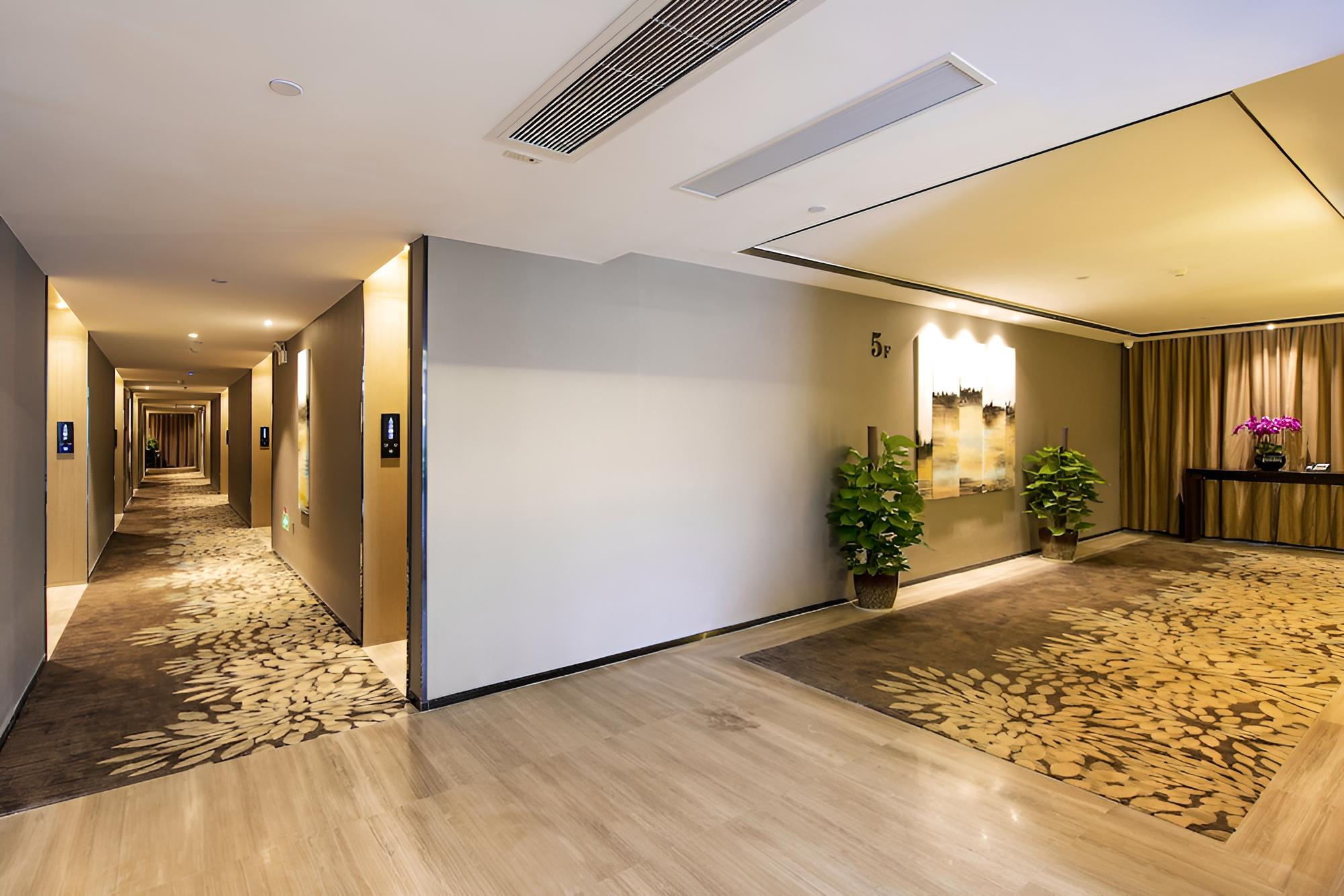 Phoenix Valley Holiday Hotel