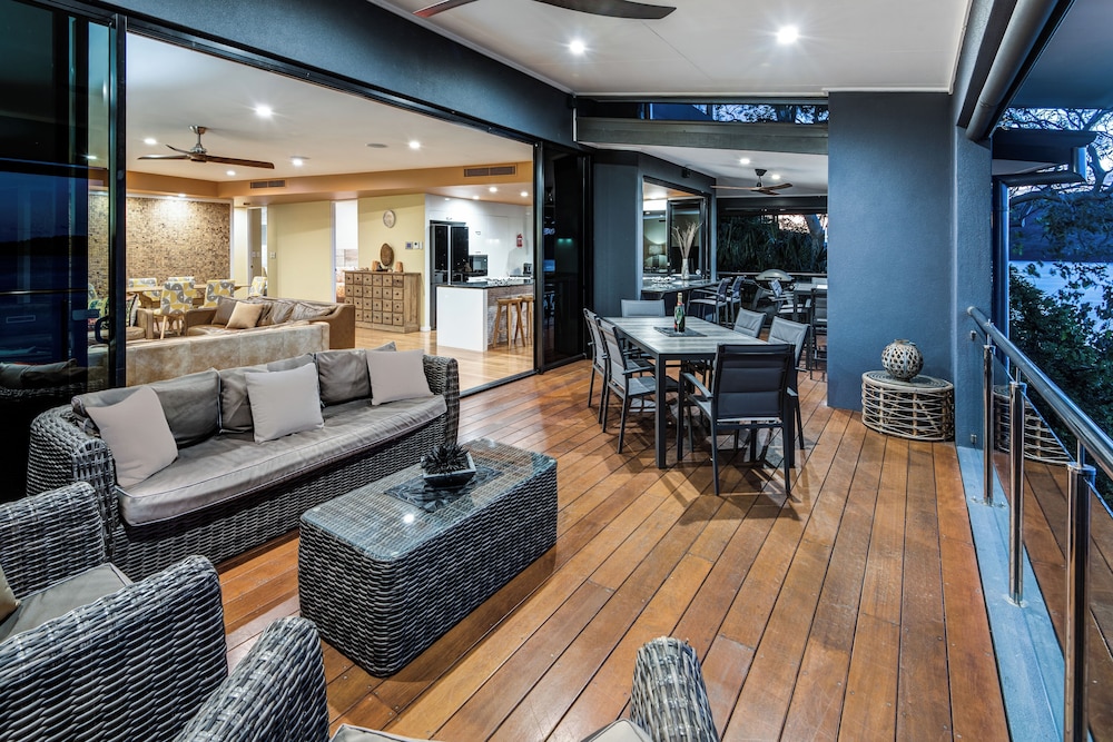 Edge 18 Waterfront Luxury