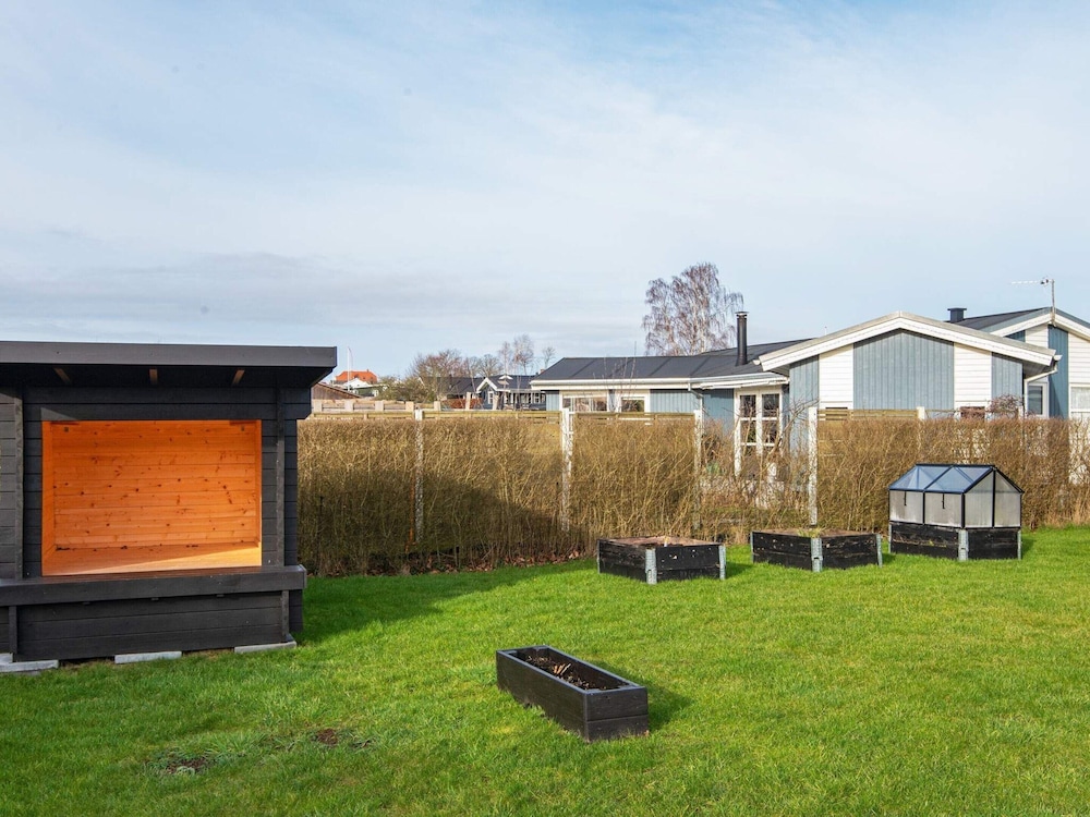 6 Person Holiday Home in Ronde-by Traum view 2