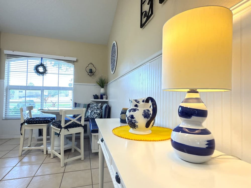Near Disney Villa 3 bd Private Pool