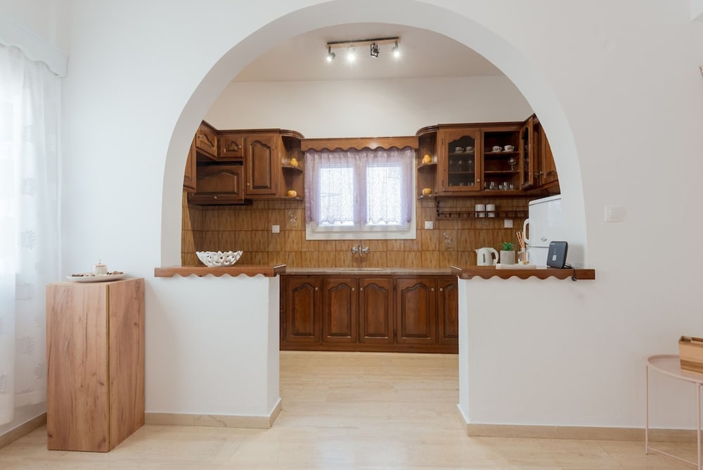 Naousa Central House Paros