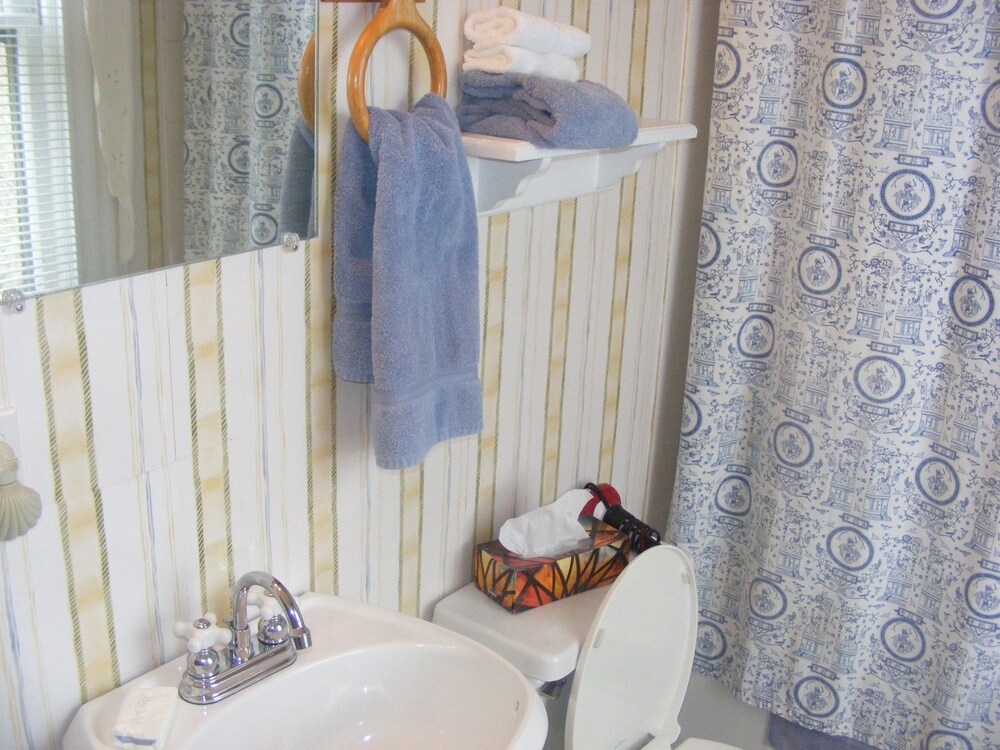 Rothesay House Heritage Inn B&B