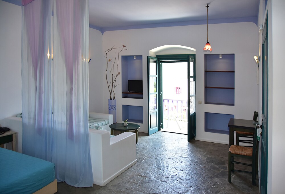 Hotel Nefeli