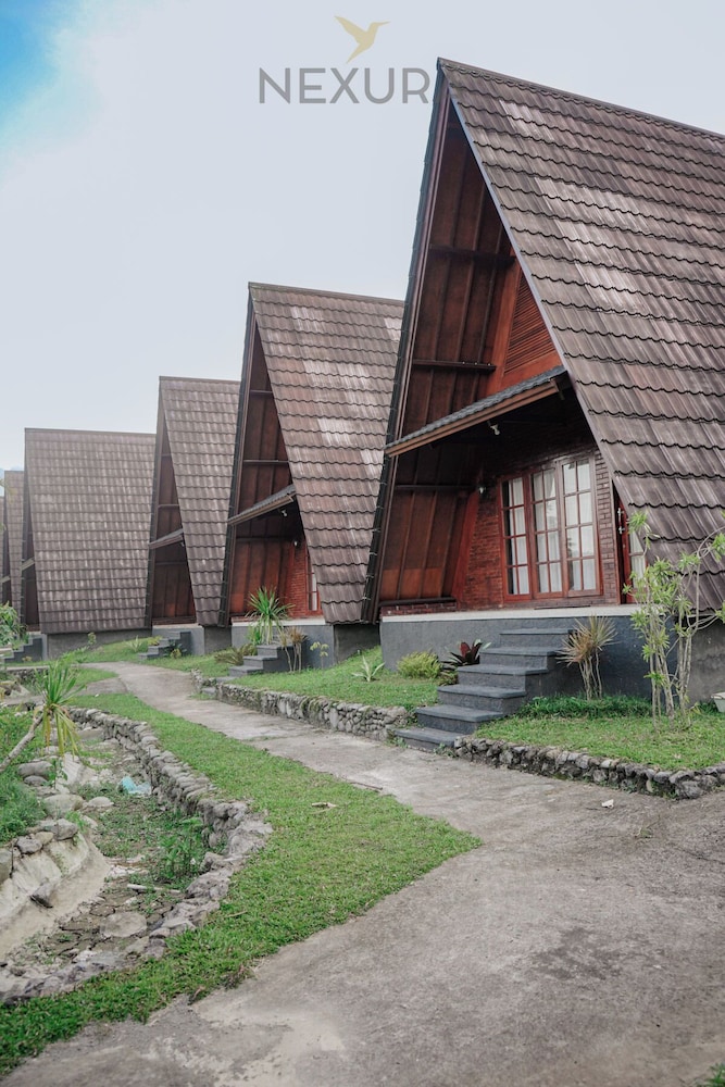 Jambu Klutuk Resort