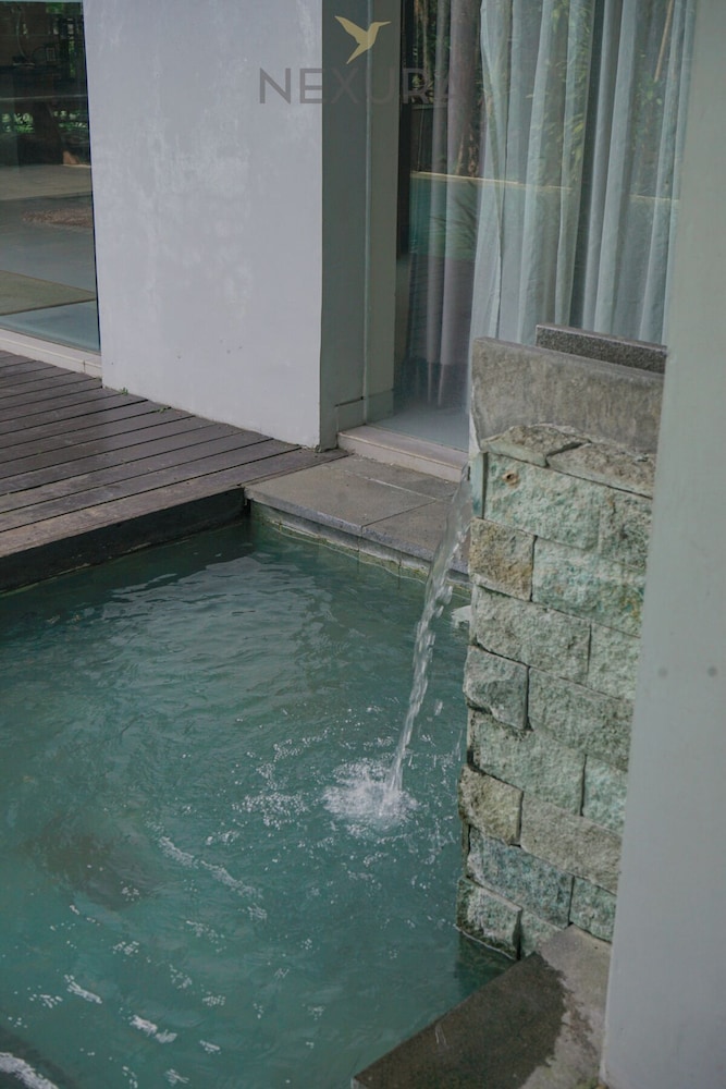 Jambu Klutuk Resort